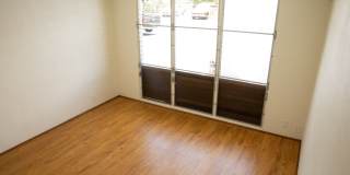 2 BR/ 1 Bath Low- rise Apartment Gallery 23