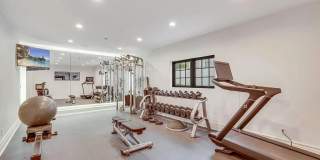 5342 Chelsea Gallery 35
