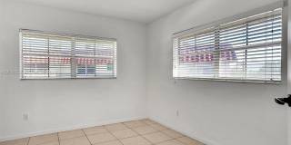 8650 SW 67th Ave Gallery 17