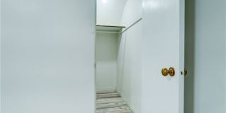 2233 Clifford Avenue Gallery 12
