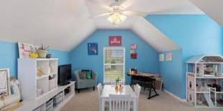 401 Peoria Boulevard Gallery 19