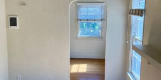 Spanish Craftsman Garden Apartments Bankers Hill Gallery 23