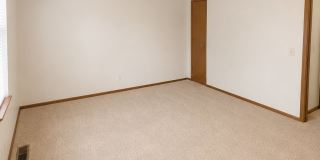 September 1st 2026 move in, newly remodeled townhome Gallery 4