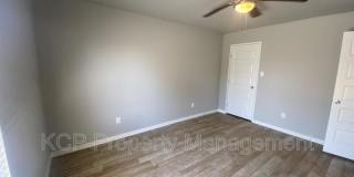 1815 Osage Street - A Gallery 8