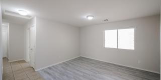 16034 W Winchcomb Drive Gallery 56