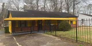 169 W Woodland Drive Gallery 1