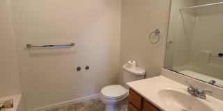 3 bed, 3 bath House Gallery 11