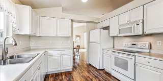 Evolve Real Estate: Meticulously Maintained 3 Bed RANCH Home with Deck and Pergola Available Sept 1! Gallery 9