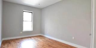 4230 Broadway Gallery 7
