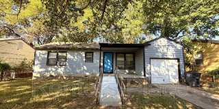 4324 North Iroquois Avenue Gallery 2