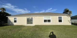 1409 SW 11th Pl Gallery 15