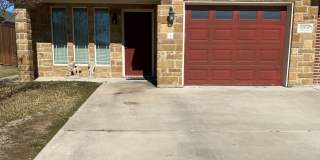 3302 Lineage Loop Gallery 1