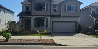 Beautiful 4-Bedroom Home with Spacious Loft, Fenced Yard & More! Gallery 1