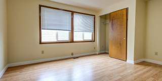 8bed, 4 BA House, Close to University Village!! Gallery 7