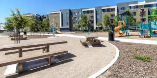 LINQ LINQ Gallery 40