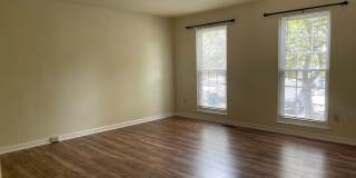 21054 CORNERPOST Square Gallery 4