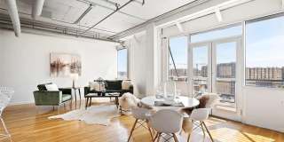 Beautifully Renovated Skyloft One-Bedroom — Available NOW!! Gallery 1