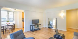 The Delano Gallery 19