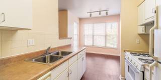 Renaissance Place at Grand Apartments Gallery 8