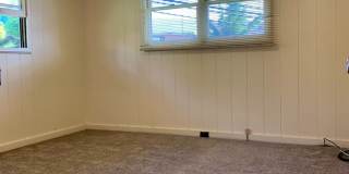 Charming Singe Family Home 3/1/2 with Spacious & Fenced Yard Gallery 29
