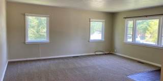 Cute Cottage House with Private Courtyard + Walking Distance to CSU! Gallery 4