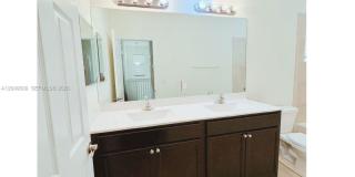132 NE 24th Avenue, Homestead, FL 33033 - 6210 Gallery 16