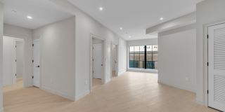 The Duke Gallery 125