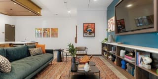 Quin + Nita Gallery 36