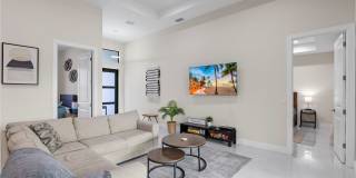 1137 SW 18th Court Gallery 5