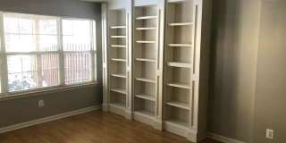 43046 FRANCIS Square Gallery 12