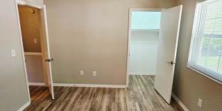 MOVE-IN READY! 2BR Townhome in Clintonville near OSU – W/D, Parking, Pet Friendly Gallery 29