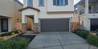 Three Bedroom Three Bathroom Home with Solar Gallery 1