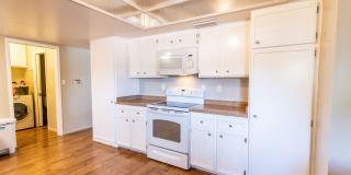 6 Bedroom 3.5 Bathroom Tri-Level Home In Tempe close to ASU Gallery 6