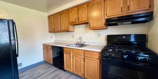 Amazing 2 BR Apartment at Regency Place! Great Plum Location! Central A/C & MORE! CALL TODAY! Gallery 1