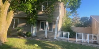9486 Ranchview Ln N Gallery 1