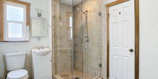 Beautifully remodeled, 1,332-square foot 3 bedroom/ 2½ bath/ home Gallery 20