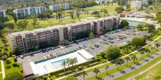 3661 Via Poinciana Gallery 25