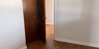 661 Grape St Street Gallery 10