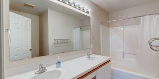 3 Bedroom, 2.5 Bath Condo in Madrona Heights - Water/Sewer/Garbage included! Gallery 14