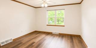 Ellis Avenue Duplex Gallery 12