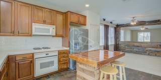 Plumas Lake Rental, Huge Living Room Plumas Lake Rental, Huge Living Room Gallery 12