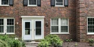 1400 S Barton Street Gallery 8