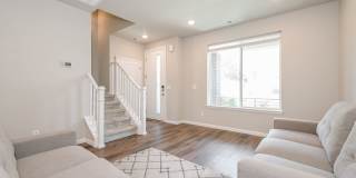 Beautiful 3 Bed, 2.5 Bath Townhome Beautiful 3 Bed, 2.5 Bath Townhome Gallery 9