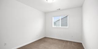 Spacious 4-Bed Puyallup Home For Rent | 3-Car Garage & Quick Commute to JBLM! Gallery 27
