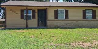 Move in Special - Half off 1st full months rent !! Welcome to 4328 Arrow Cove Gallery 1