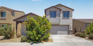 Gated community 4 bedroom home with community pool Gallery 1