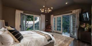 Furnished Hollywood Hills Estate | Summer Rental with Panoramic City Views, Gym, Spa & Pool! Gallery 26