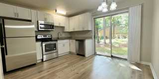 Beautiful 2 Bedroom Condo/Duplex in Charlotte Gallery 9