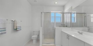 2425 SE 28TH DR Gallery 47