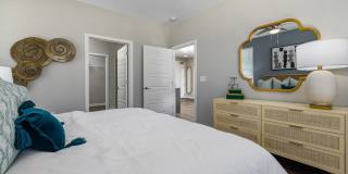 Everly on 401 Gallery 8